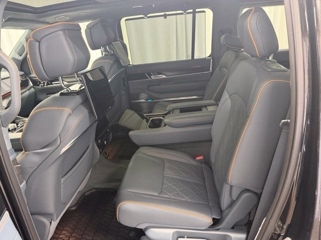 2024 Jeep Grand Wagoneer Series III