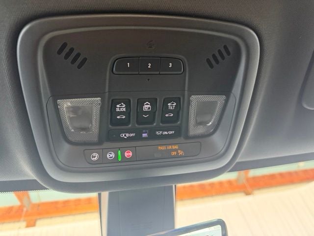 2022 Chevrolet Traverse Premier