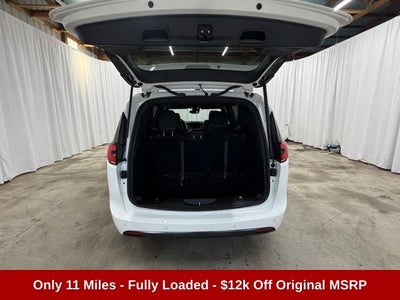 2025 Chrysler Pacifica Limited