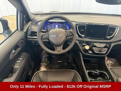 2025 Chrysler Pacifica Limited