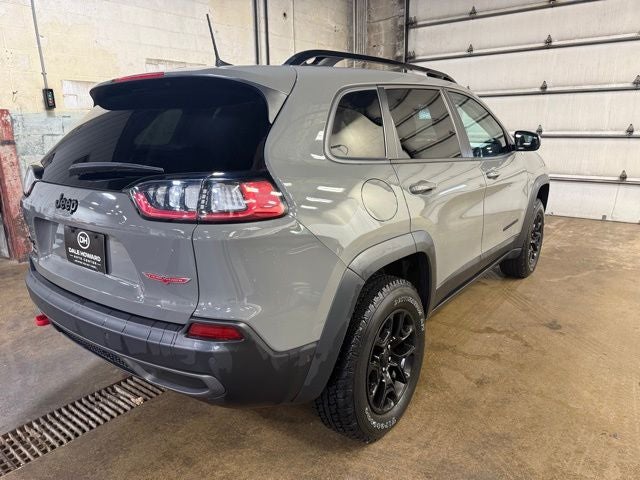 2023 Jeep Cherokee Trailhawk