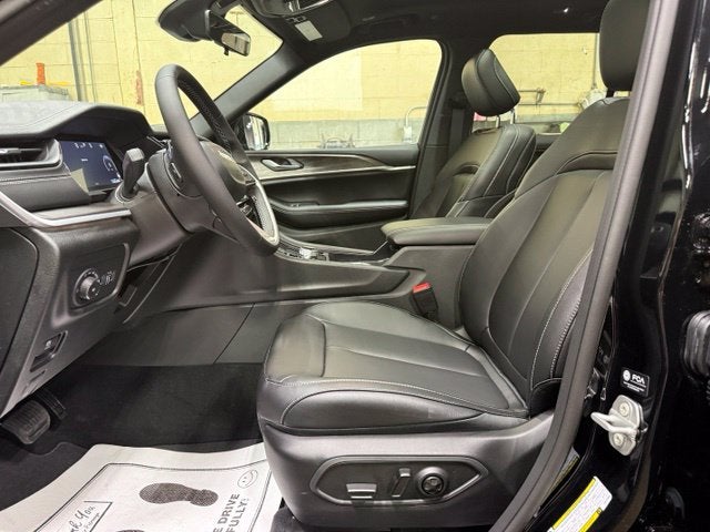 2027 Jeep Grand Cherokee Limited