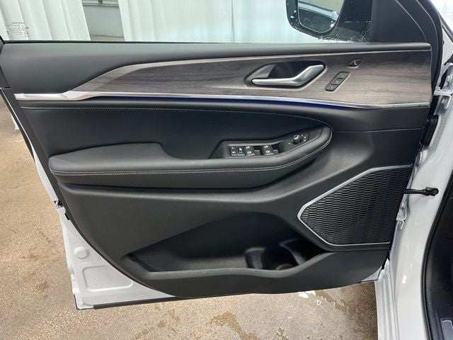 2025 Jeep Grand Cherokee Overland