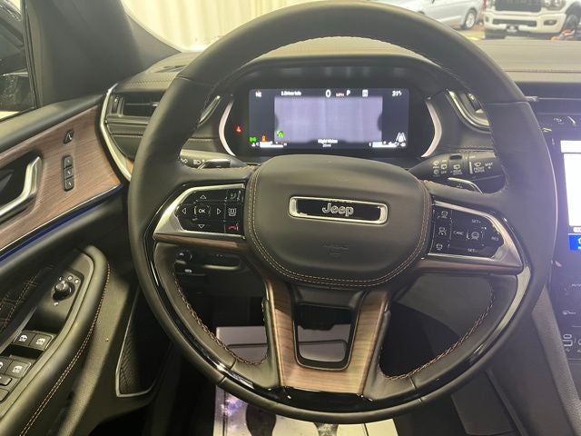 2025 Jeep Grand Cherokee L Summit