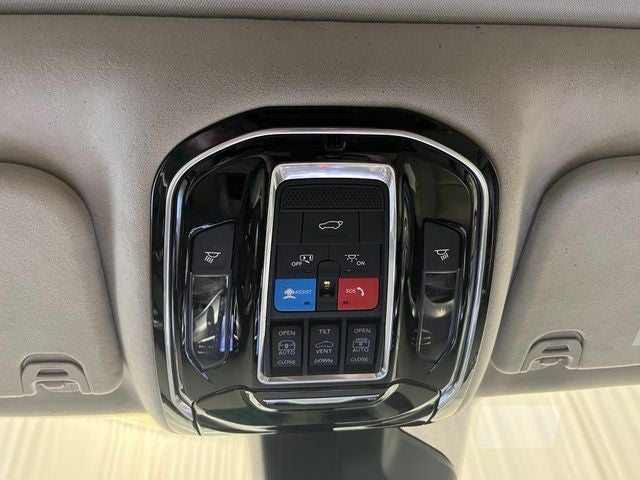 2022 Jeep Grand Wagoneer Series II
