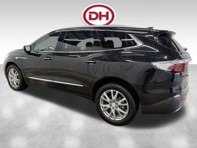 2022 Buick Enclave Essence